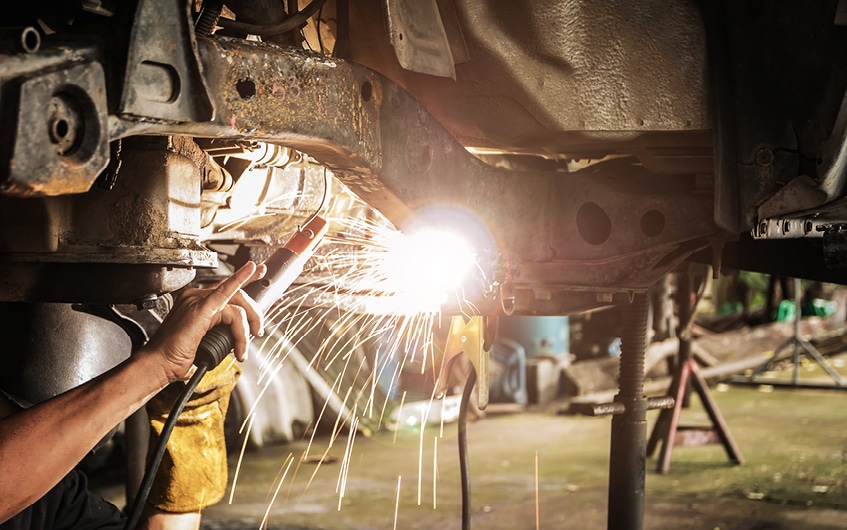 Read more about the article בלי קמטים: ארבע שאלות על מחלקת פחחות וצבע לרכב